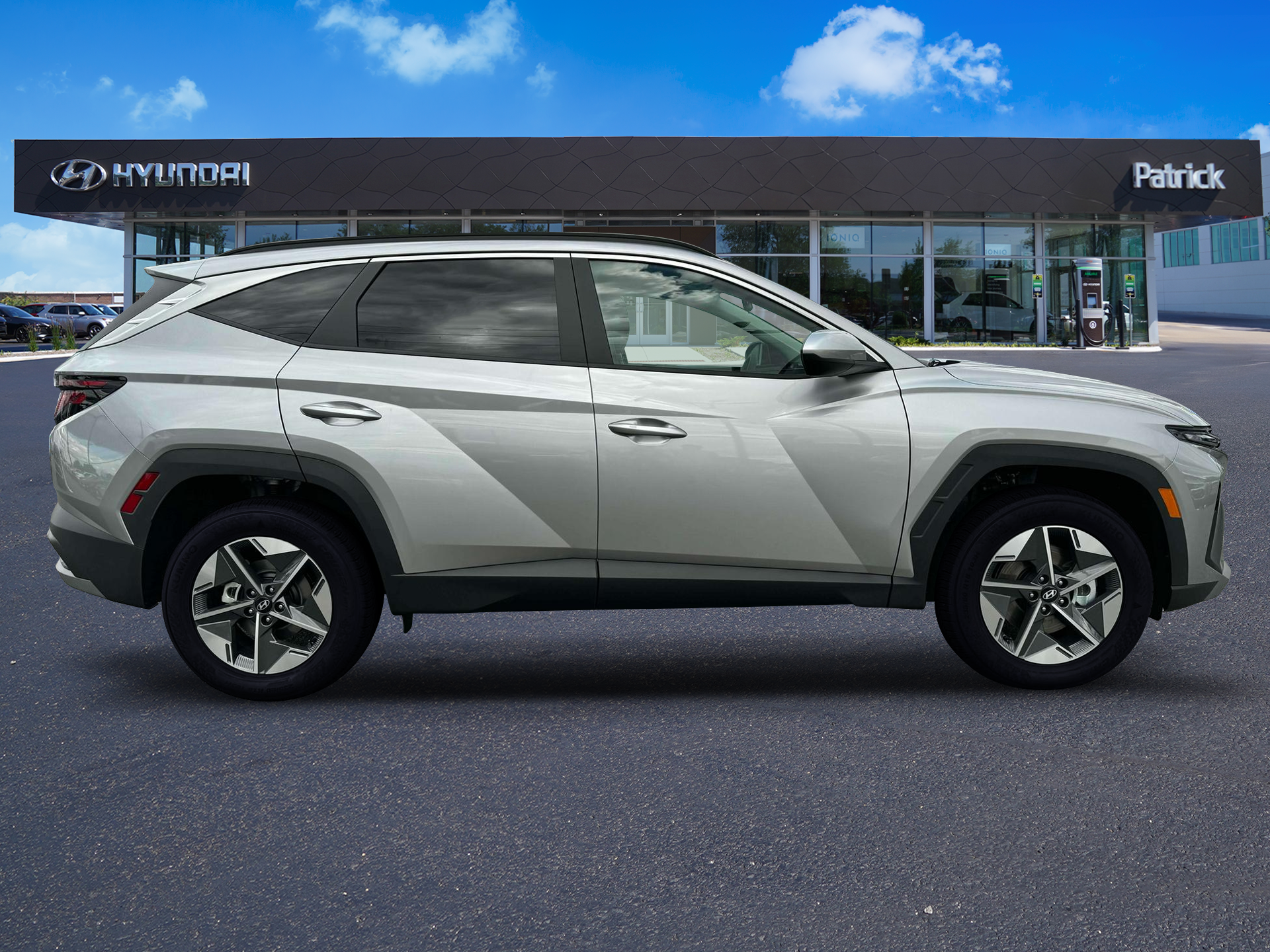 New 2026 Shimmering Silver Hyundai SEL Plus image 9