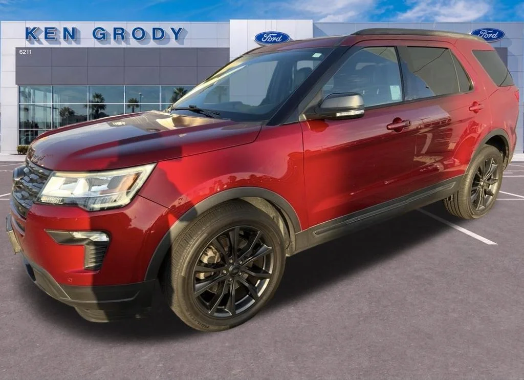 Used 2019 Red Ford XLT image 4
