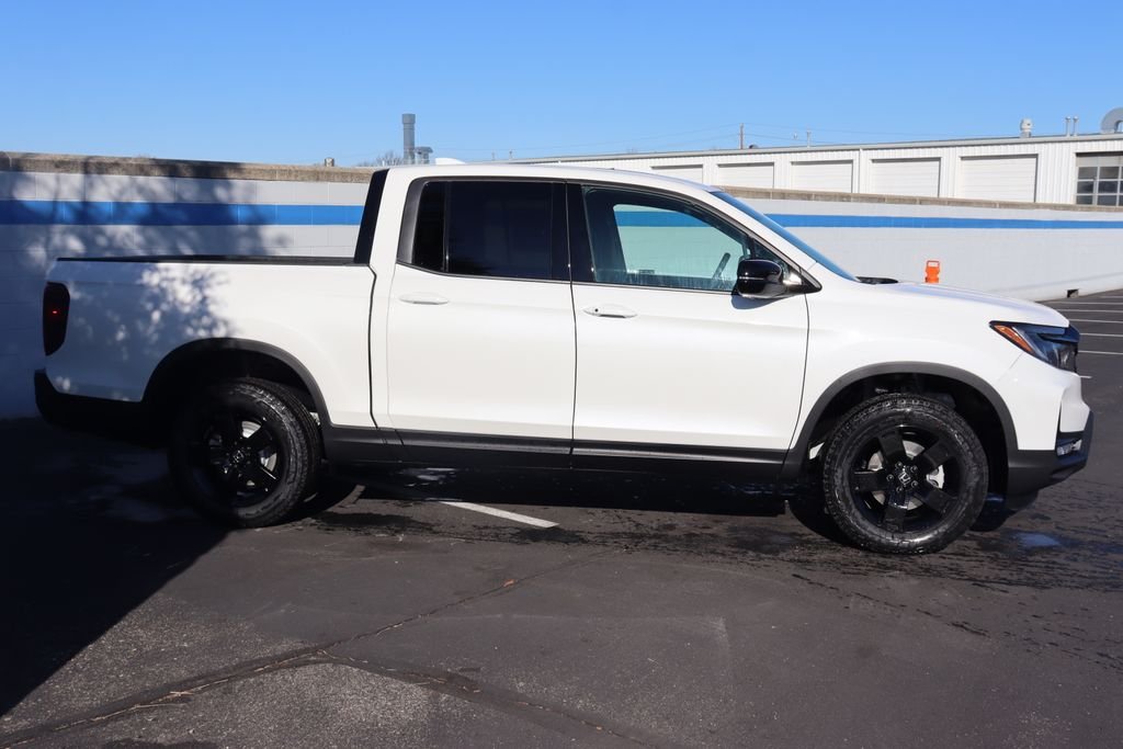 New 2026 Platinum White Pearl Honda Black Edition image 6