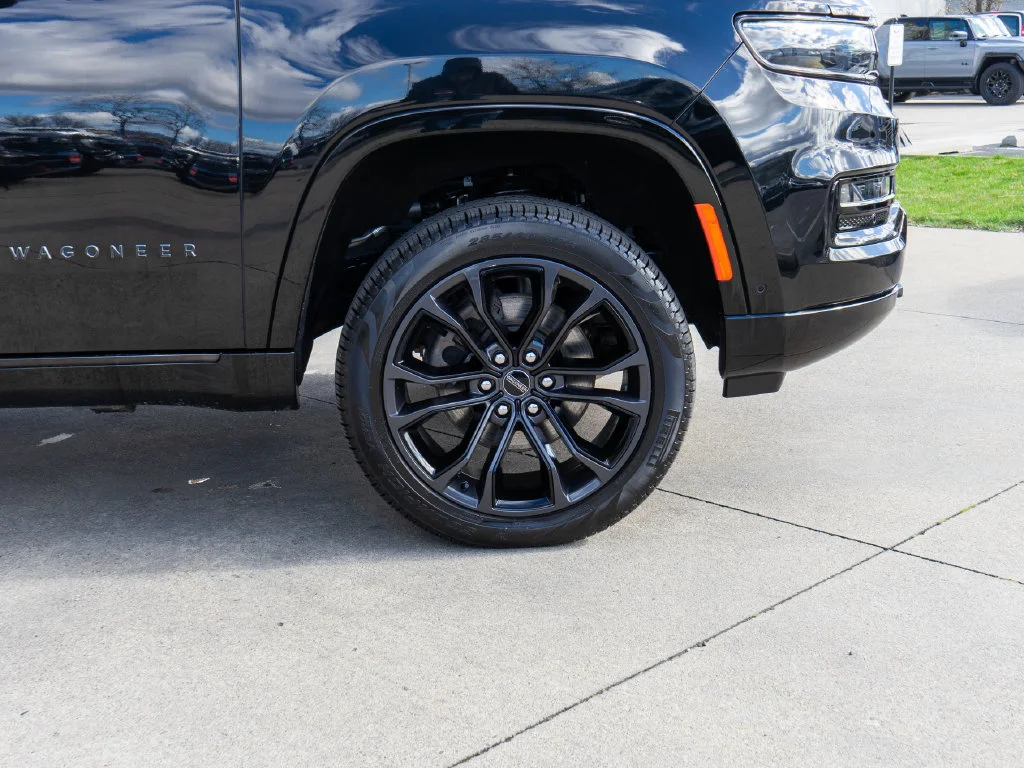 Used 2023 Black Jeep Series III image 43