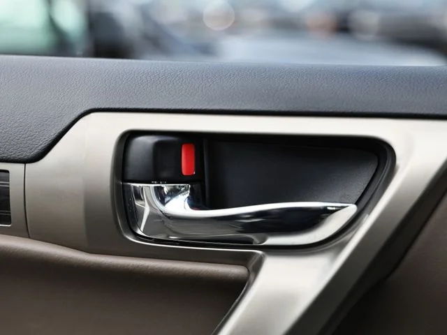 Used 2020 Silver Lexus 460 image 16