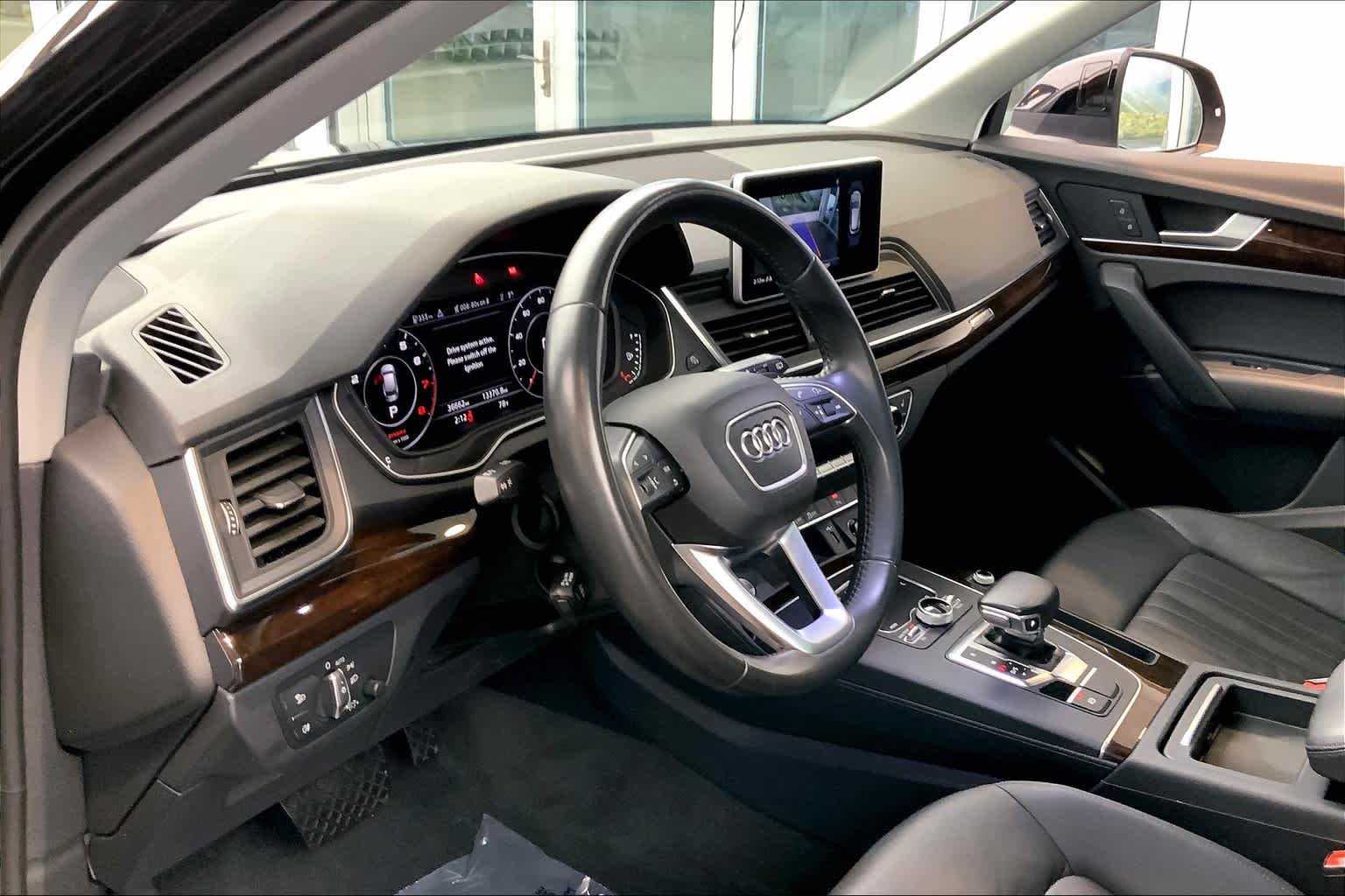 Used 2018 Brilliant Black Audi Tech Premium Plus image 17