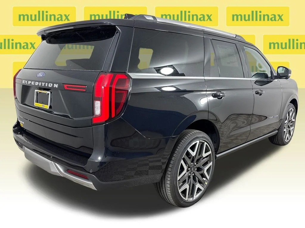 New 2026 Black Ford Platinum image 4