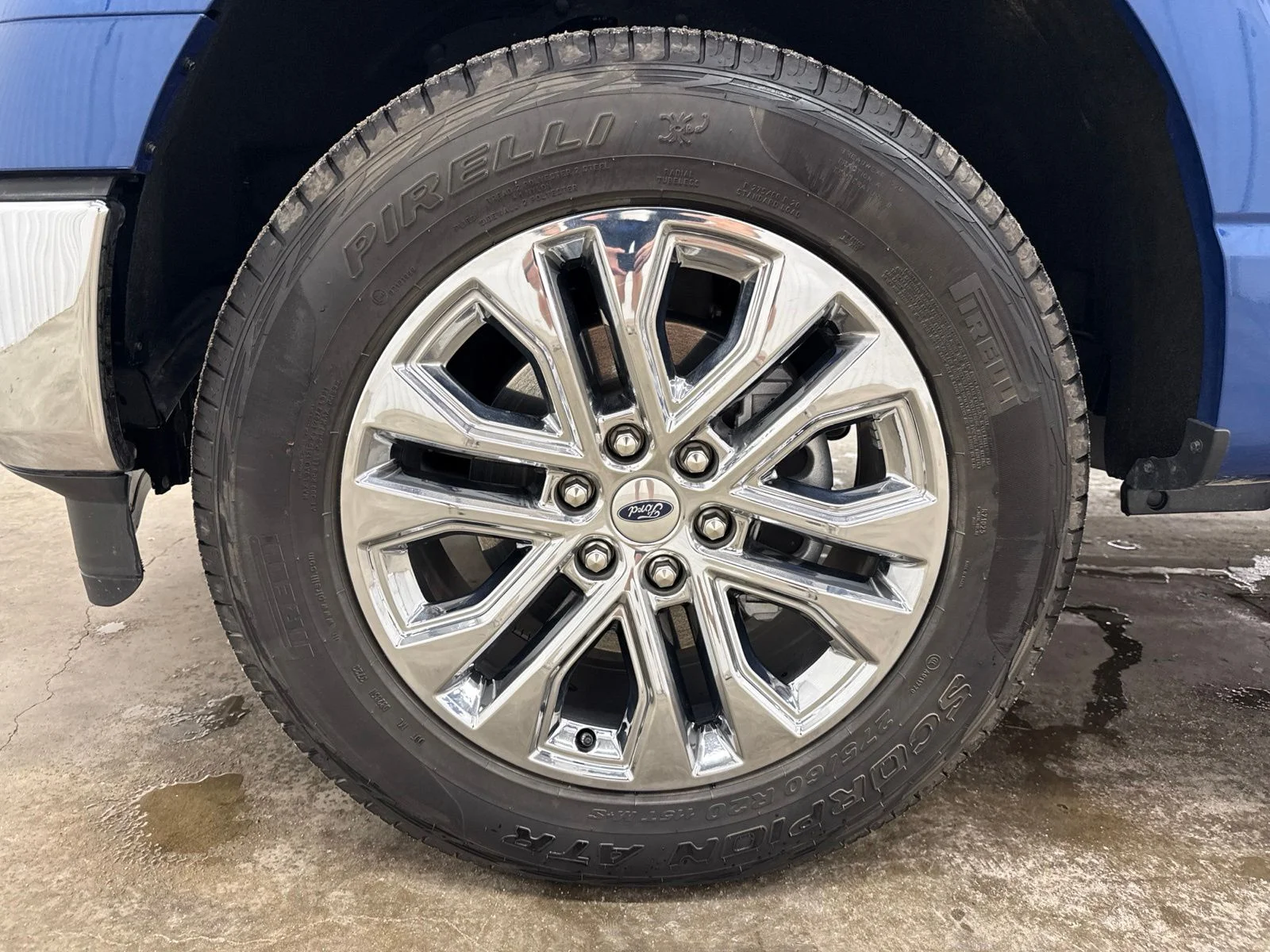 Used 2024 Blue Metallic Ford XLT image 12