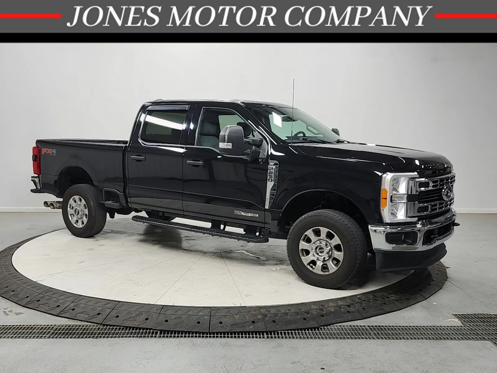 2023 Ford F-250 XLT 4x4 Crew Cab 6-3/4' Box's photo