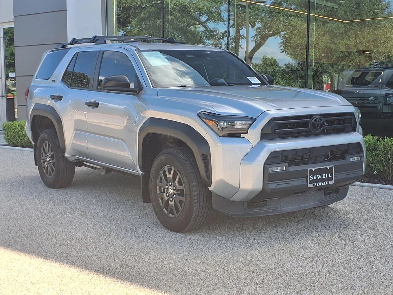 Used 2025 Cutting Edge Toyota SR5 image 4