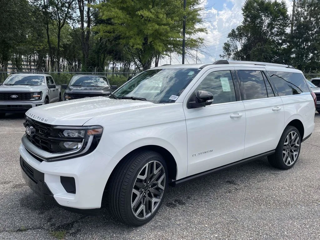 New 2027 White Ford Platinum image 7