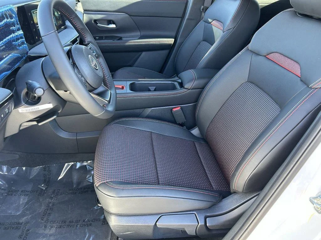 New 2026 Aspen White Tricoat Nissan SR image 16