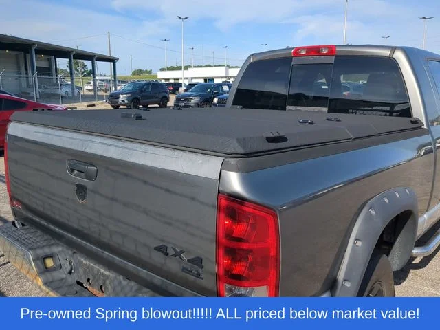 Used 2006 Gray Dodge SLT image 15