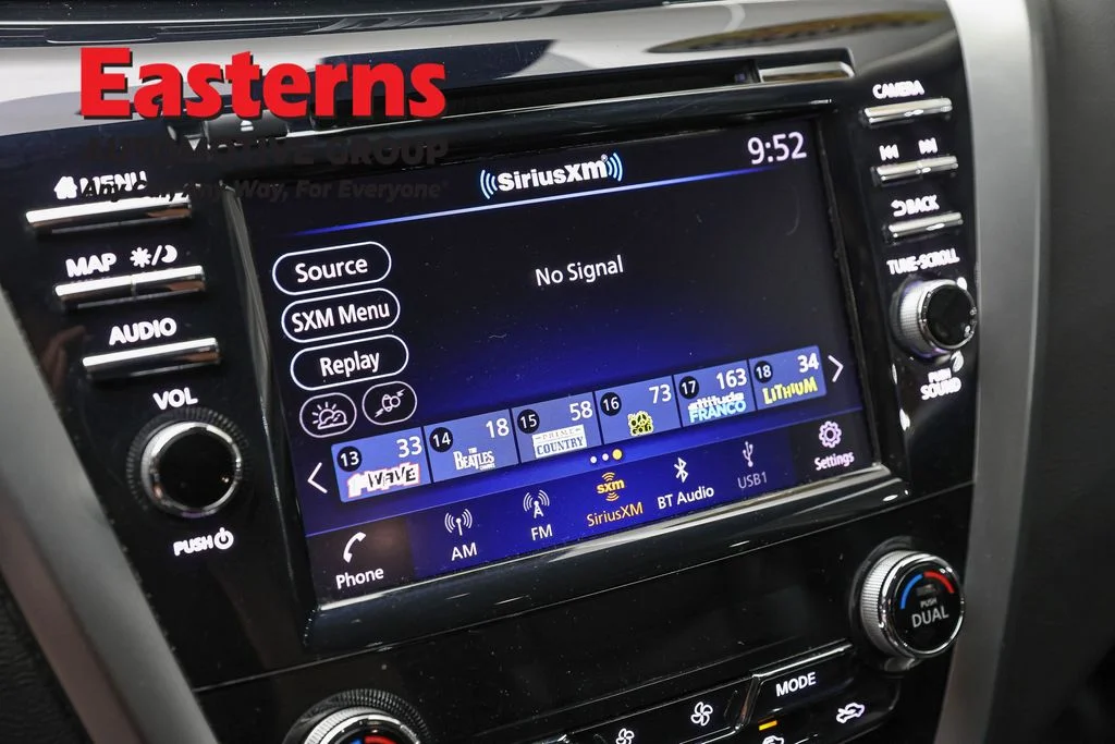 Used 2023 White Nissan SL image 19