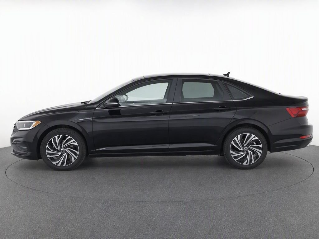 Used 2021 Deep Black Pearl Volkswagen SEL Premium image 3