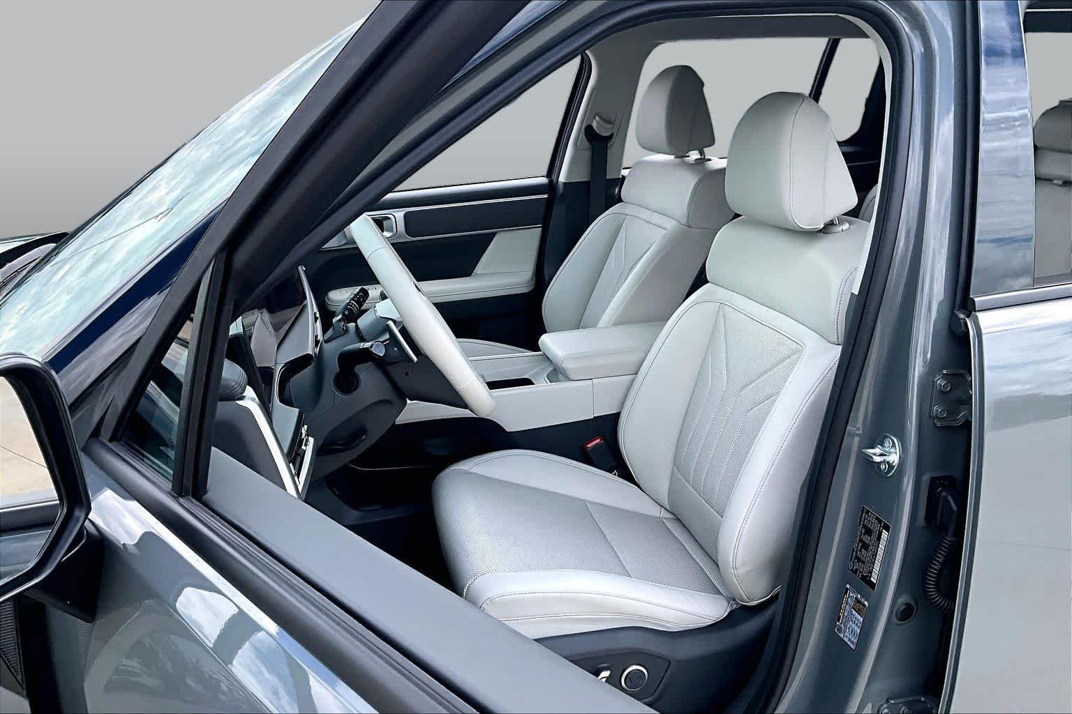 Used 2026 Hampton Gray Hyundai SEL image 8