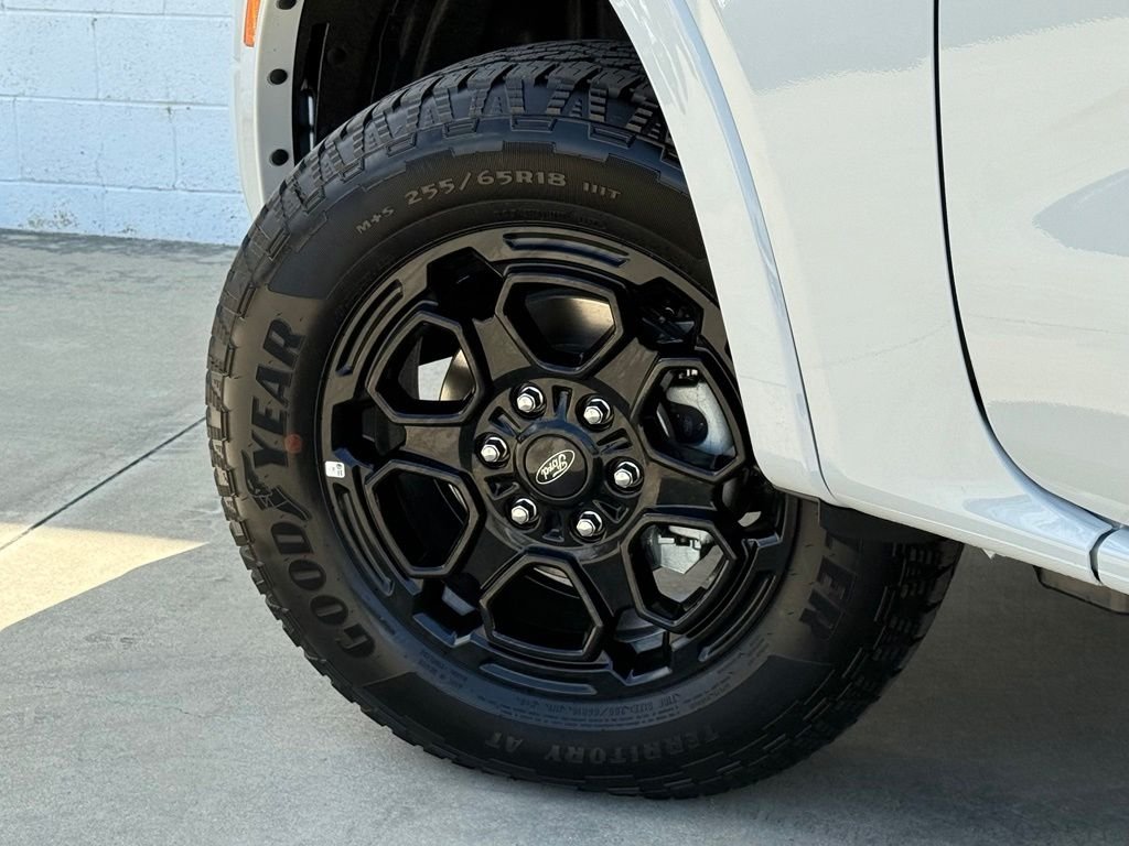 New 2026 Avalanche Ford XLT image 17