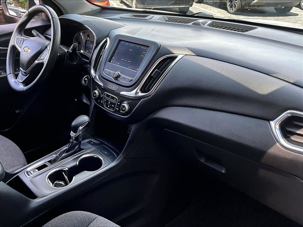 Used 2024 White Chevrolet LT image 21