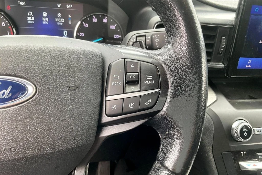 Certified Used 2020 Black Metallic Ford XLT image 18