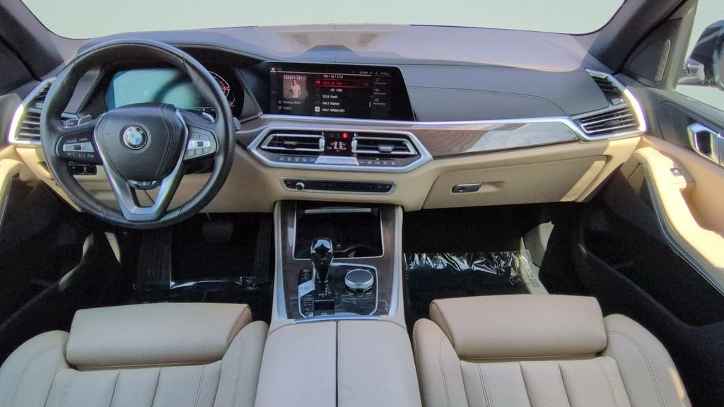 Used 2022 Blue BMW xDrive40i image 11