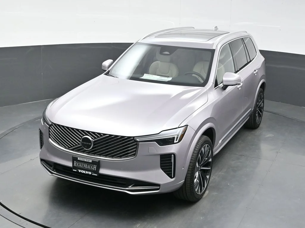 New 2026 Aurora Silver Volvo Plus image 39