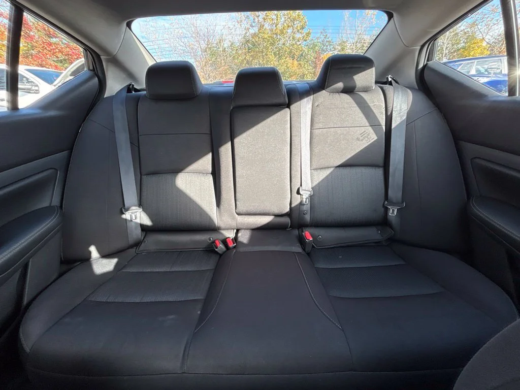 Used 2019 Black Nissan 2.5 S image 30