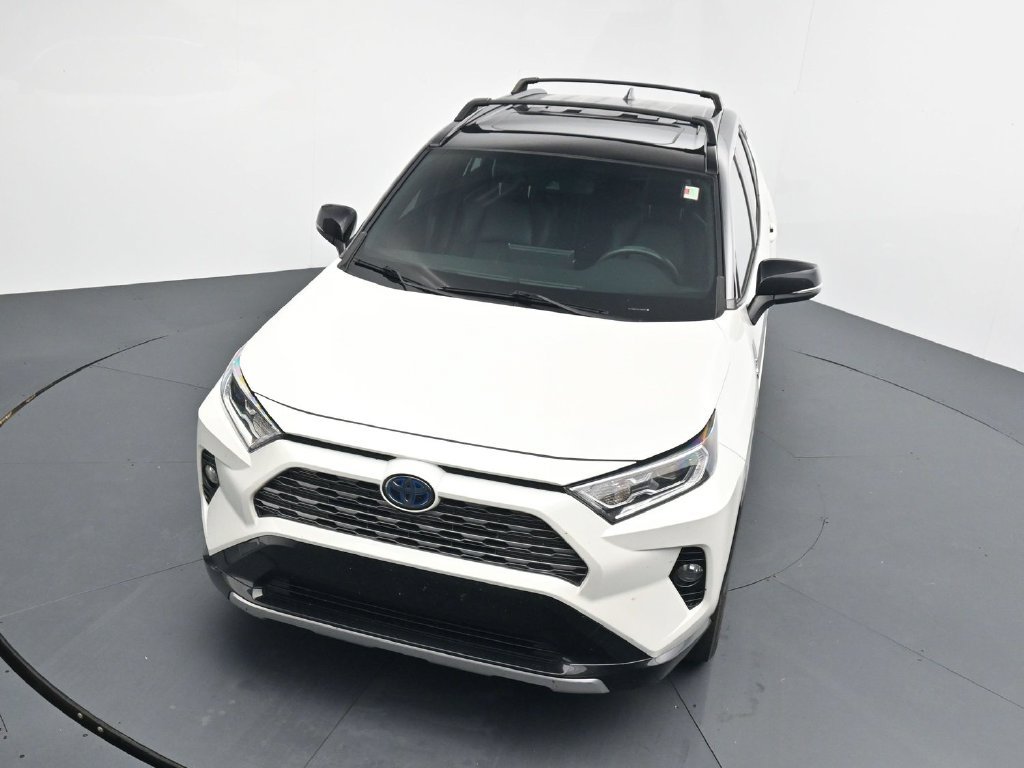 Used 2020 White Toyota XSE image 11