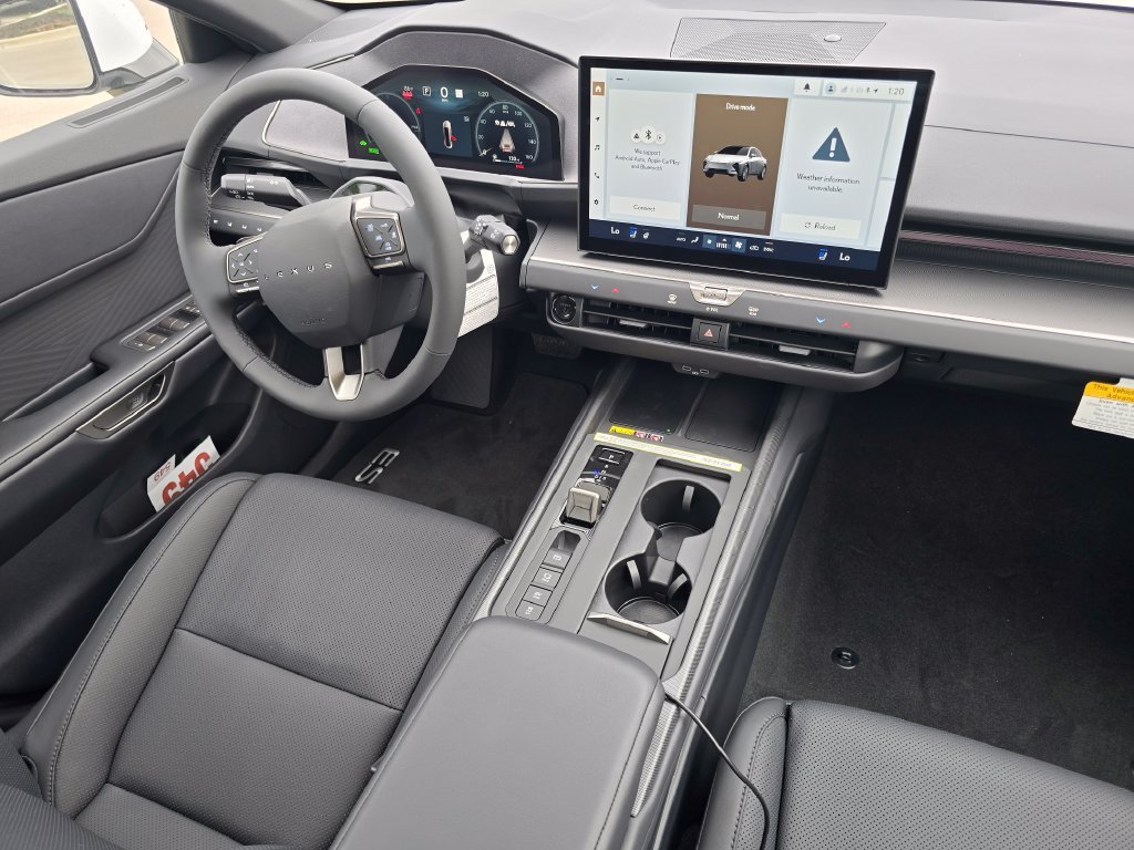 New 2026 Ultra White Lexus PREMIUM image 35