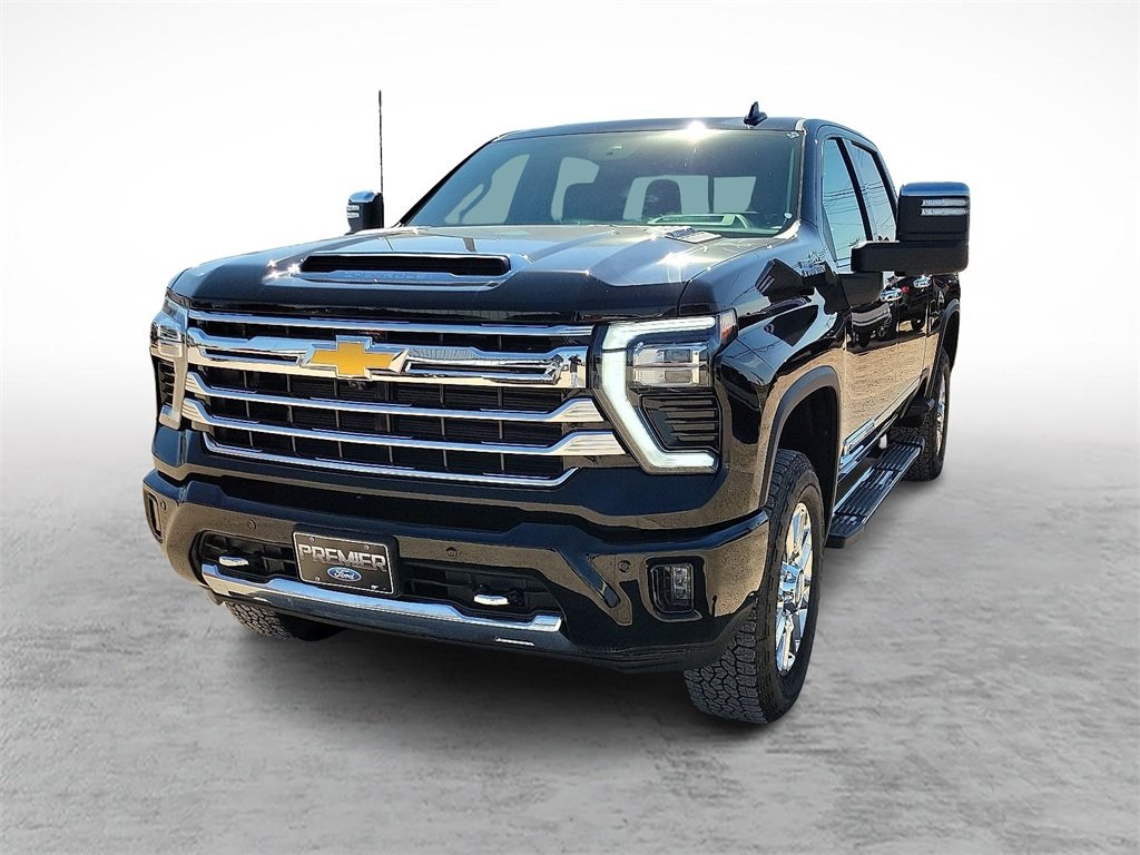 2025 Chevrolet Silverado 2500HD High Country photo 4