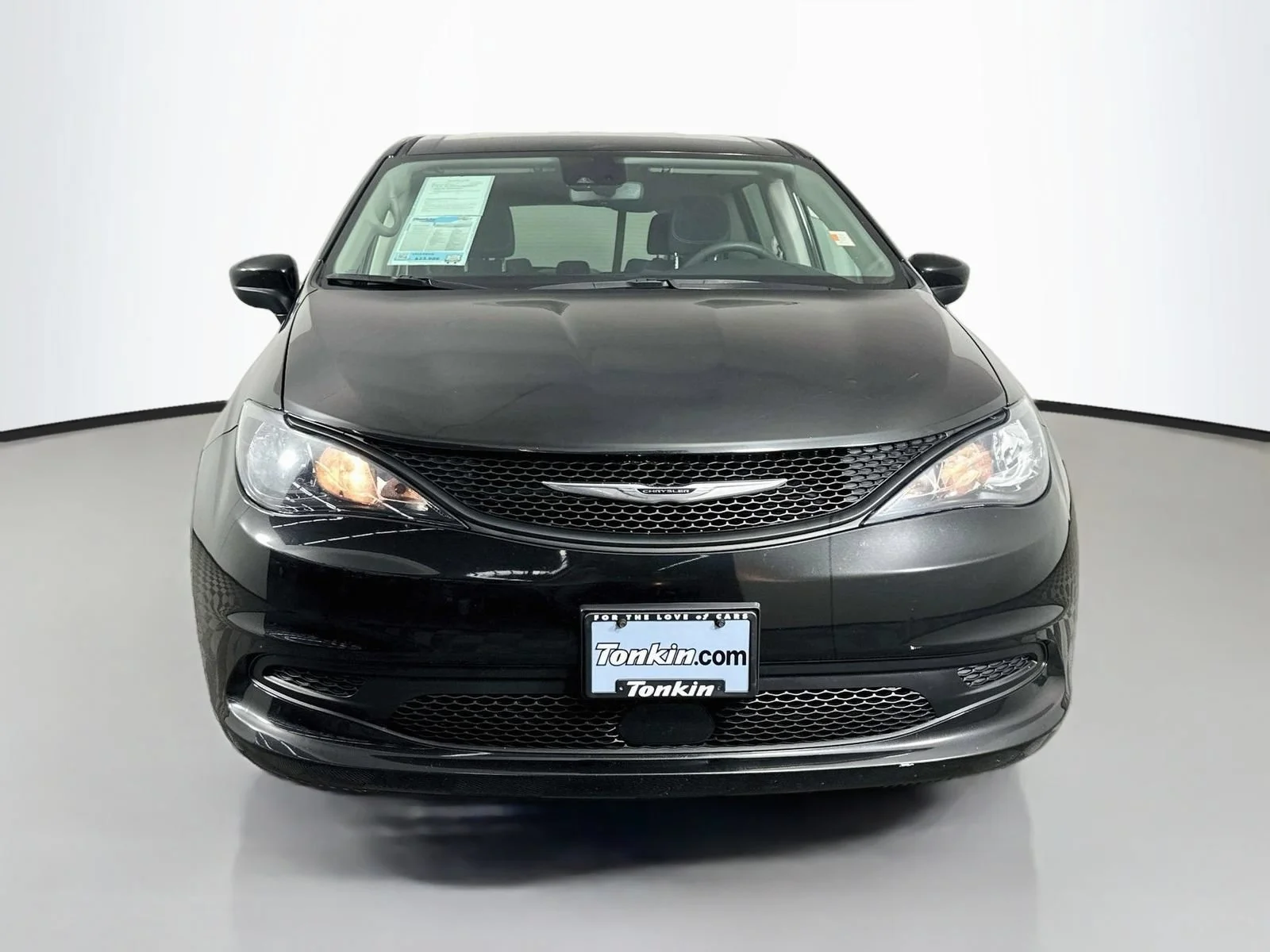 Used 2023 Black Chrysler LX image 2