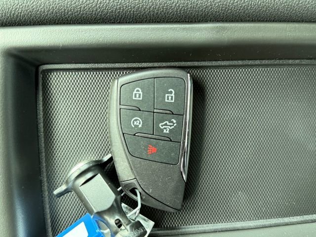 New 2026 Sterling Gray Metallic Chevrolet LT (2FL) image 17