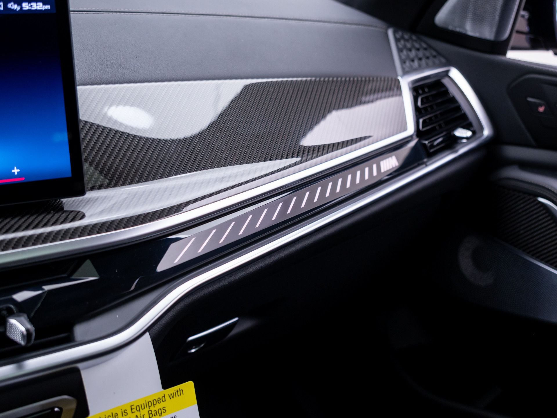 New 2027 Dravit Grey Metallic BMW M60i image 32