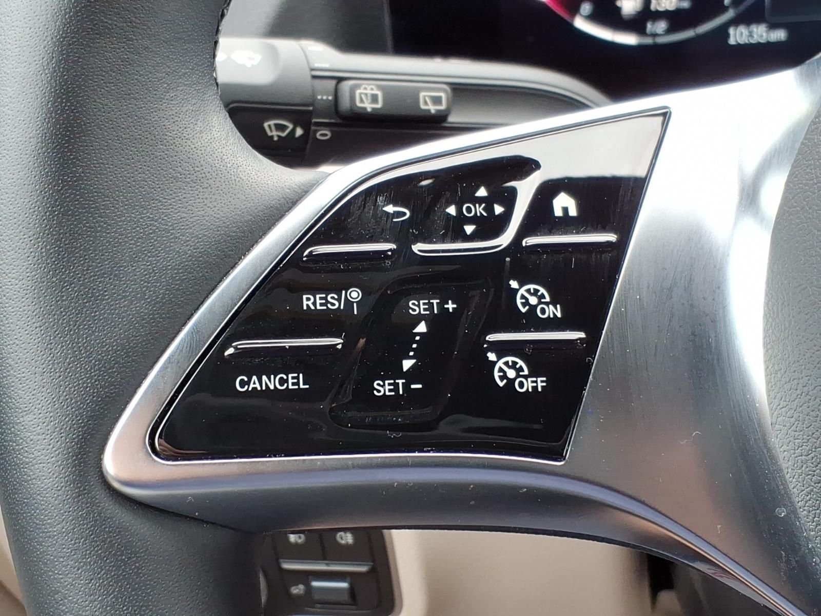 Certified Used 2025  Mercedes-Benz GLA 250 image 24