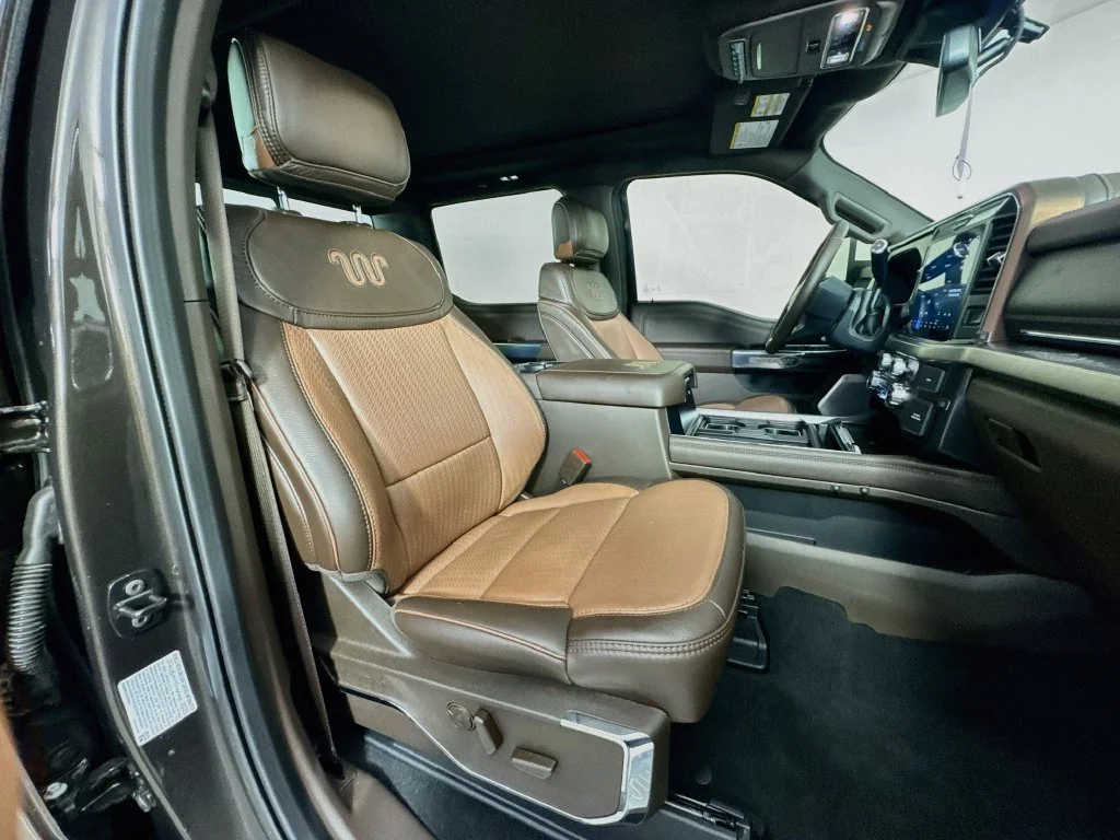 Used 2025 Brown Ford King Ranch image 33