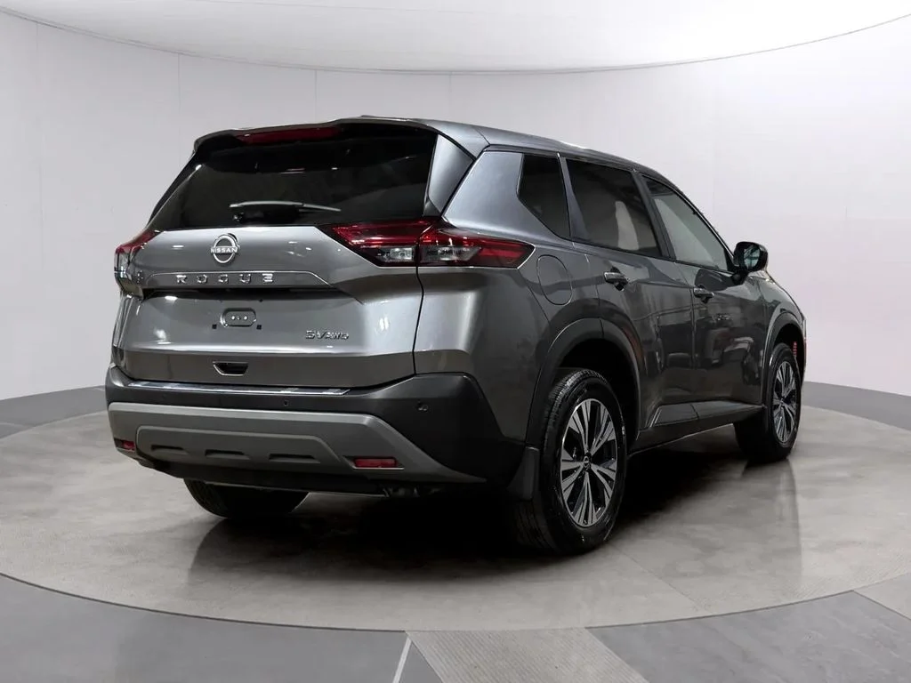 Certified Used 2023 Gun Metallic Nissan SV image 3