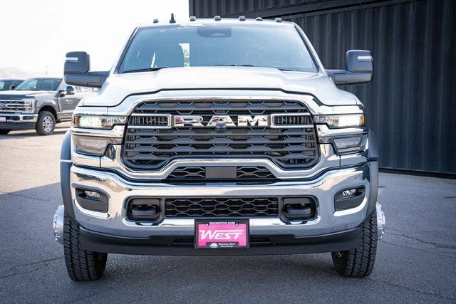 New 2025 Bright White Clearcoat RAM Tradesman image 3