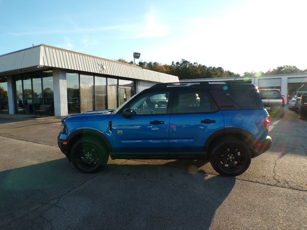 New 2025 Velocity Blue Metallic Ford Big Bend® image 4