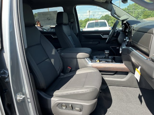 2026 GMC Sierra 1500 SLT - Photo 33