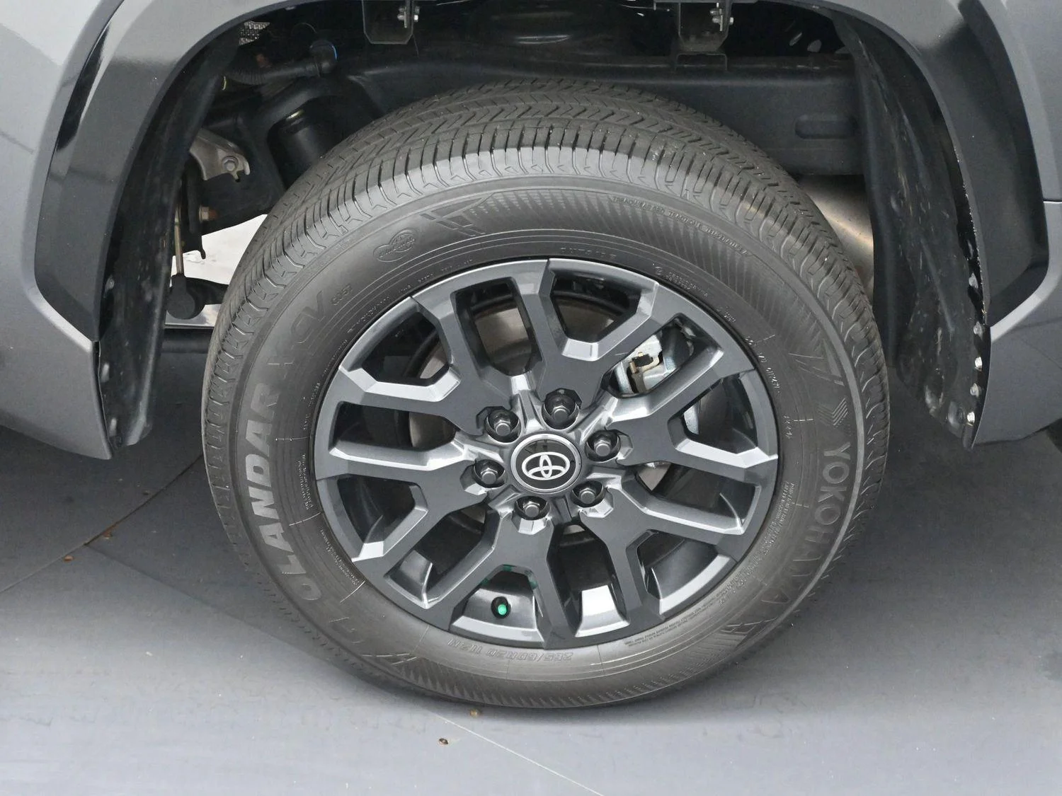 Used 2025 Magnetic Gray Metallic Toyota Platinum Hybrid image 33