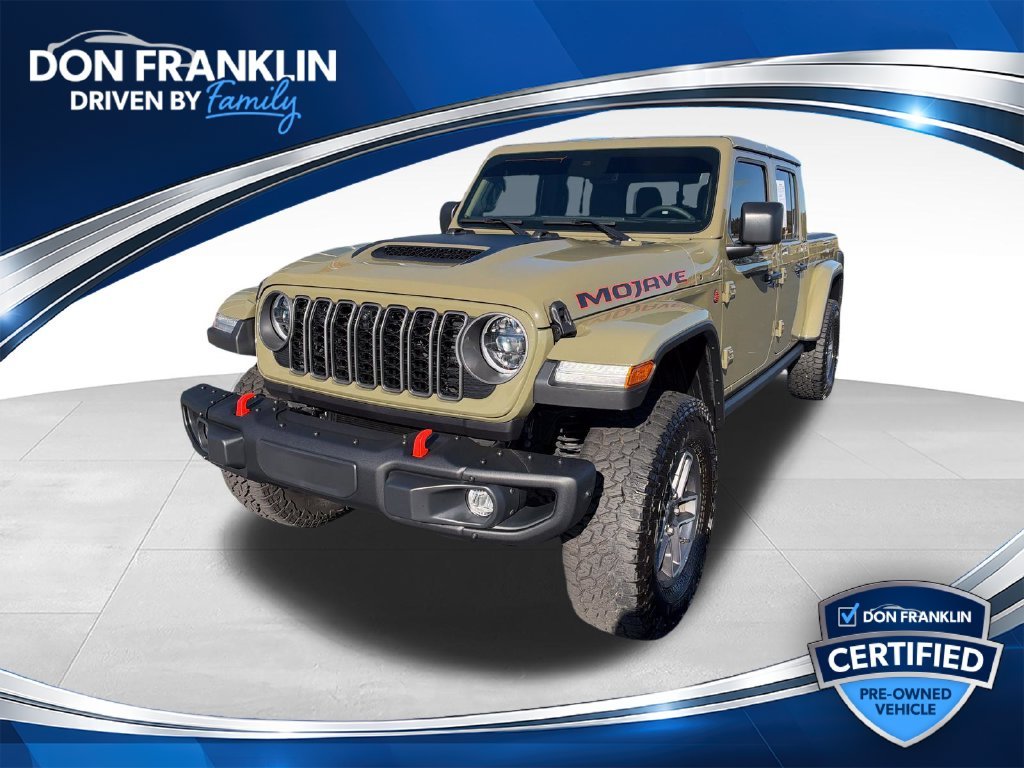 Used 2025 Green Jeep Mojave image 1