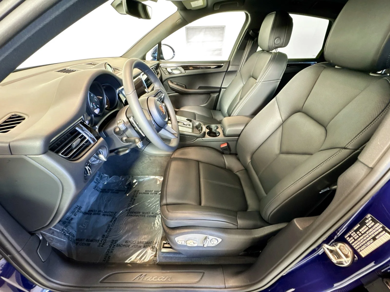 Used 2026 Gentian Blue Metallic Porsche  image 5