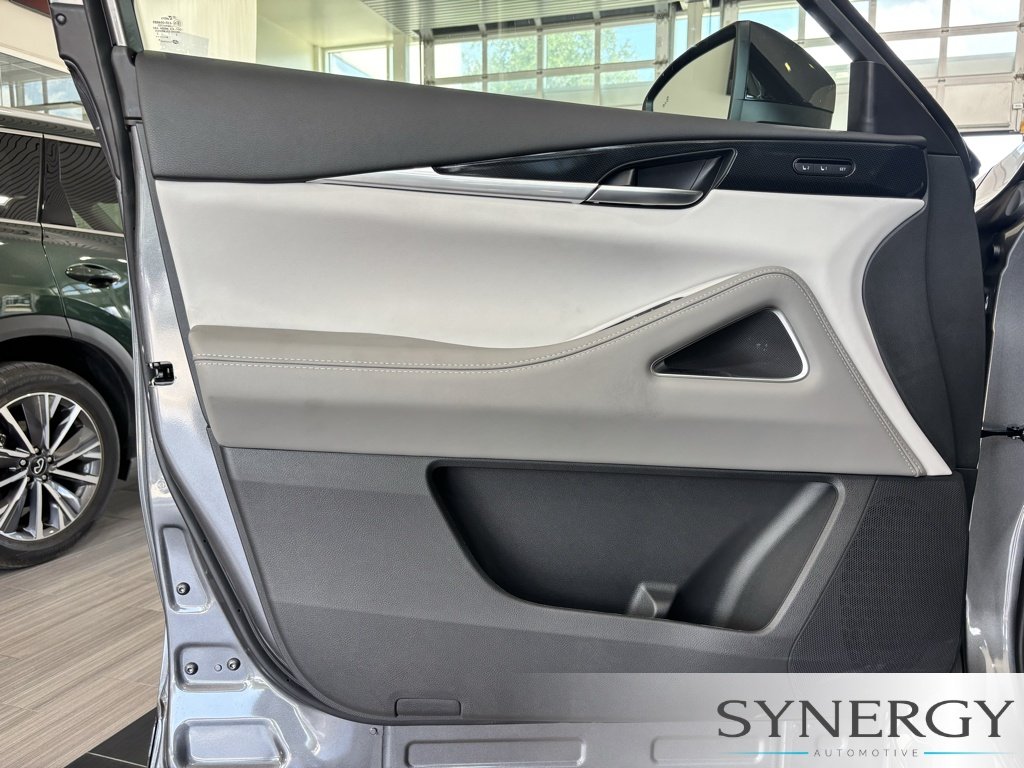 New 2027 GRAPHITE SHADOW INFINITI Sport AWD image 18