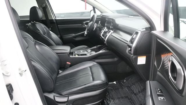 Used 2021 White Kia EX image 11