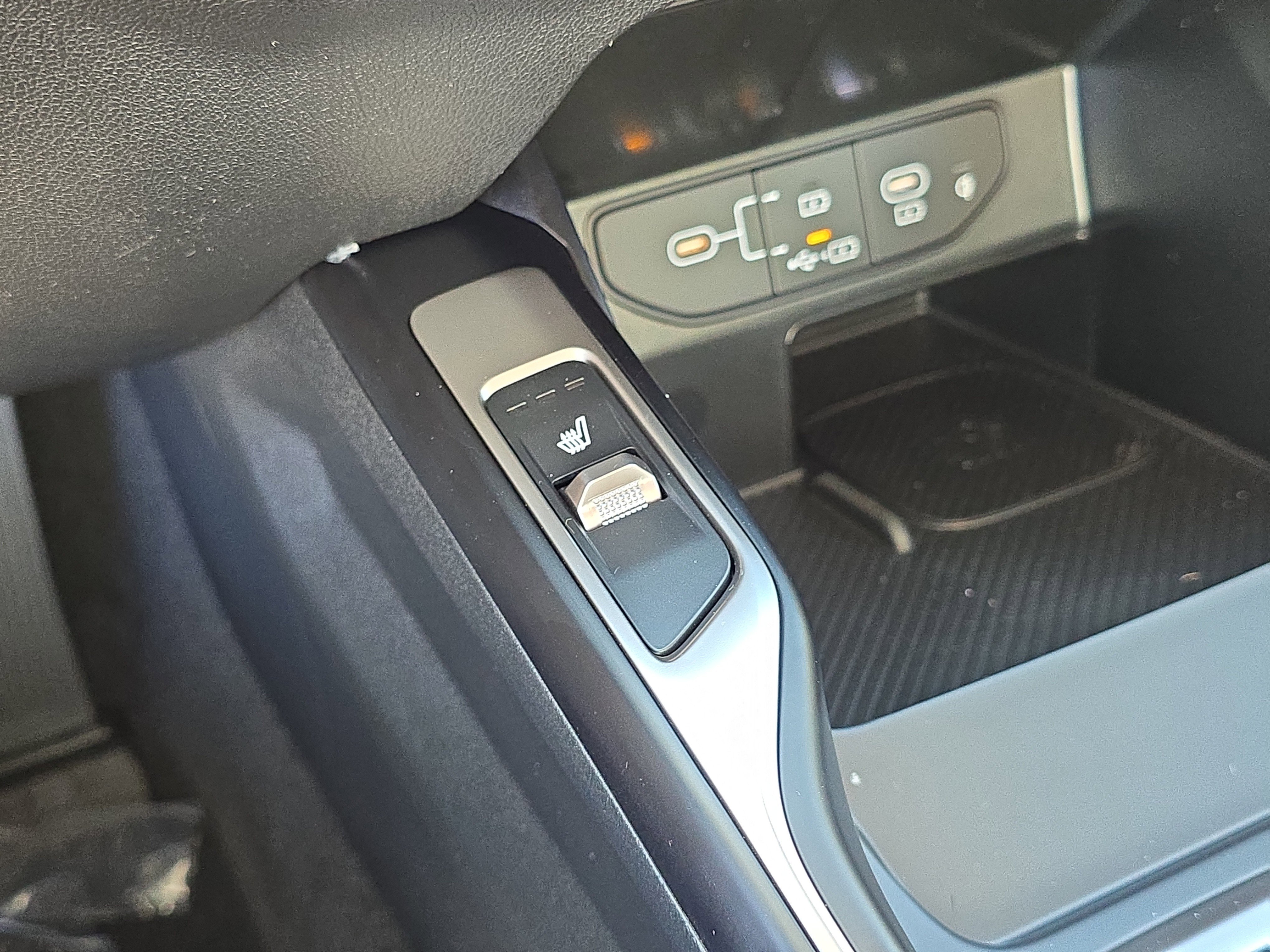New 2026 Wolf Gray Kia S image 29