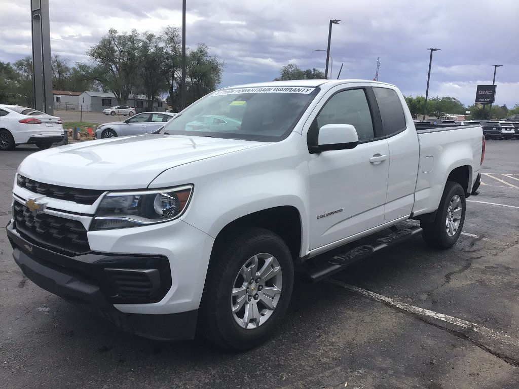 Used 2021 SUMMIT WHITE Chevrolet 2WD LT image 3
