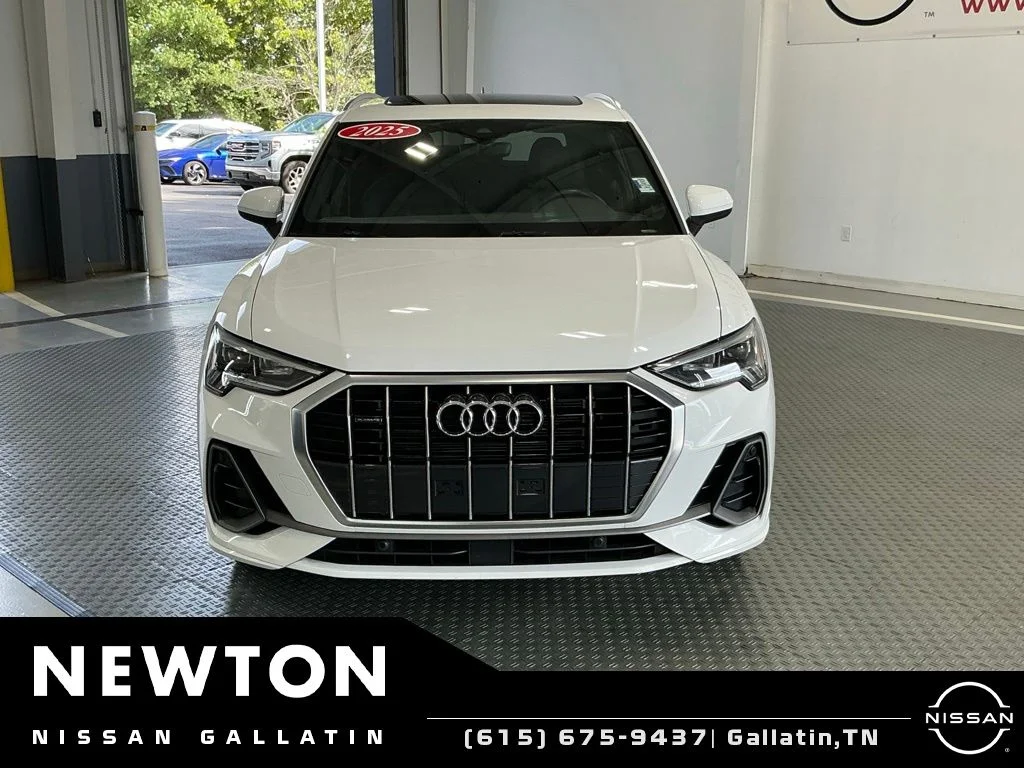 Used 2025 Arkona White Audi Premium image 23