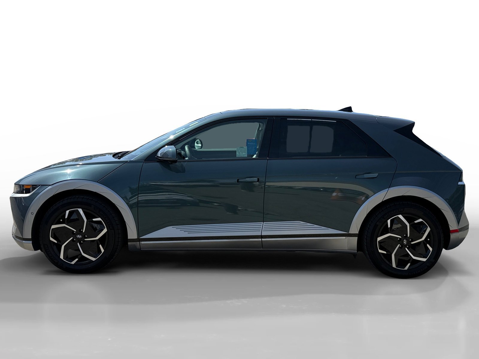 Certified Used 2024 Digital Teal Hyundai Limited image 2