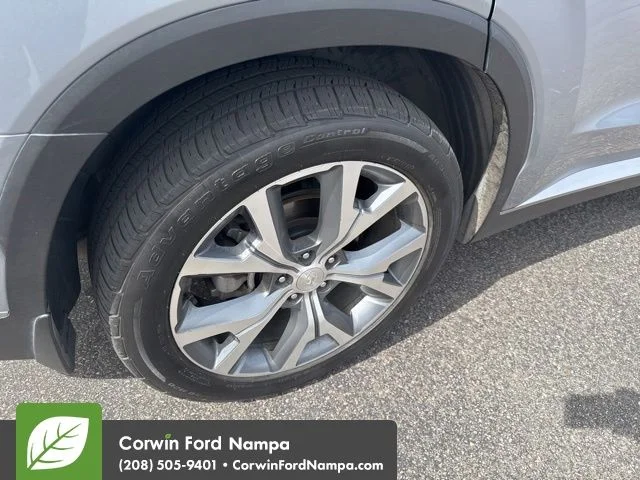 Used 2020 Silver Hyundai SEL image 6