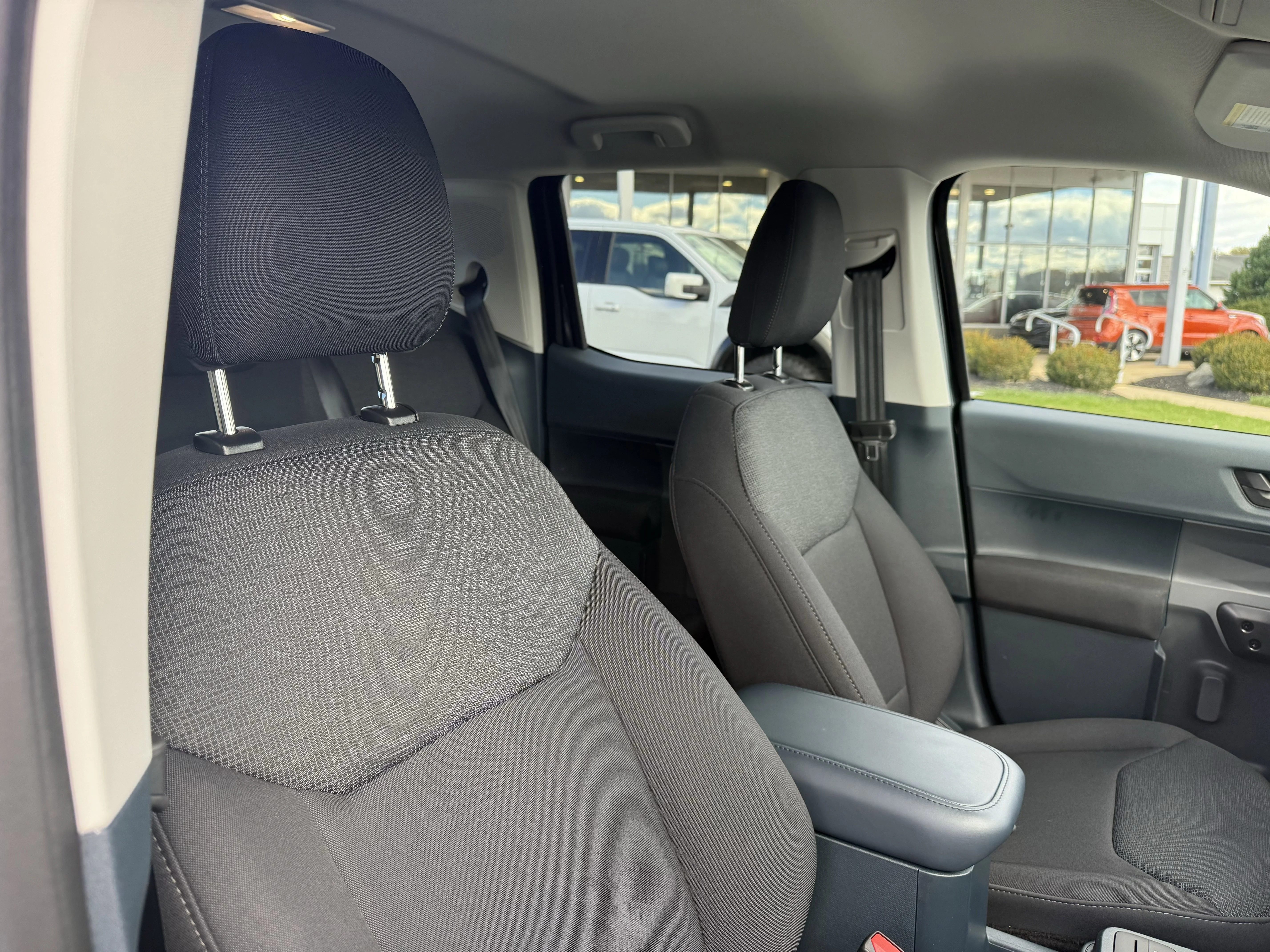 2025 Ford Maverick XL - Photo 35