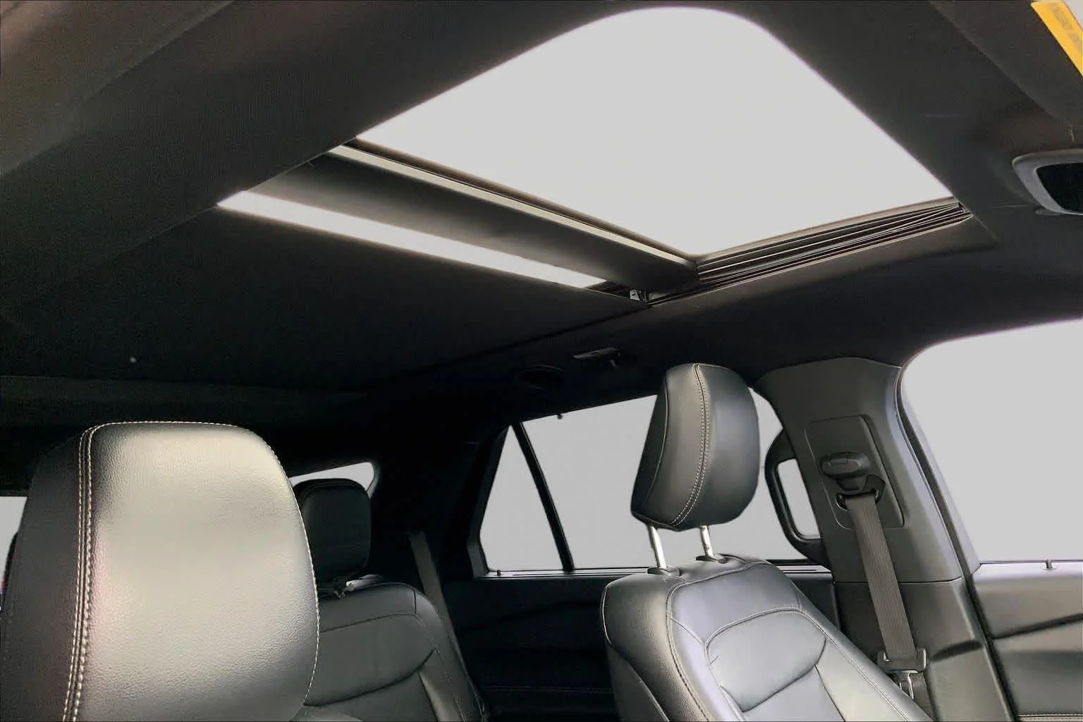 Used 2020 Blue Metallic Ford Limited image 13