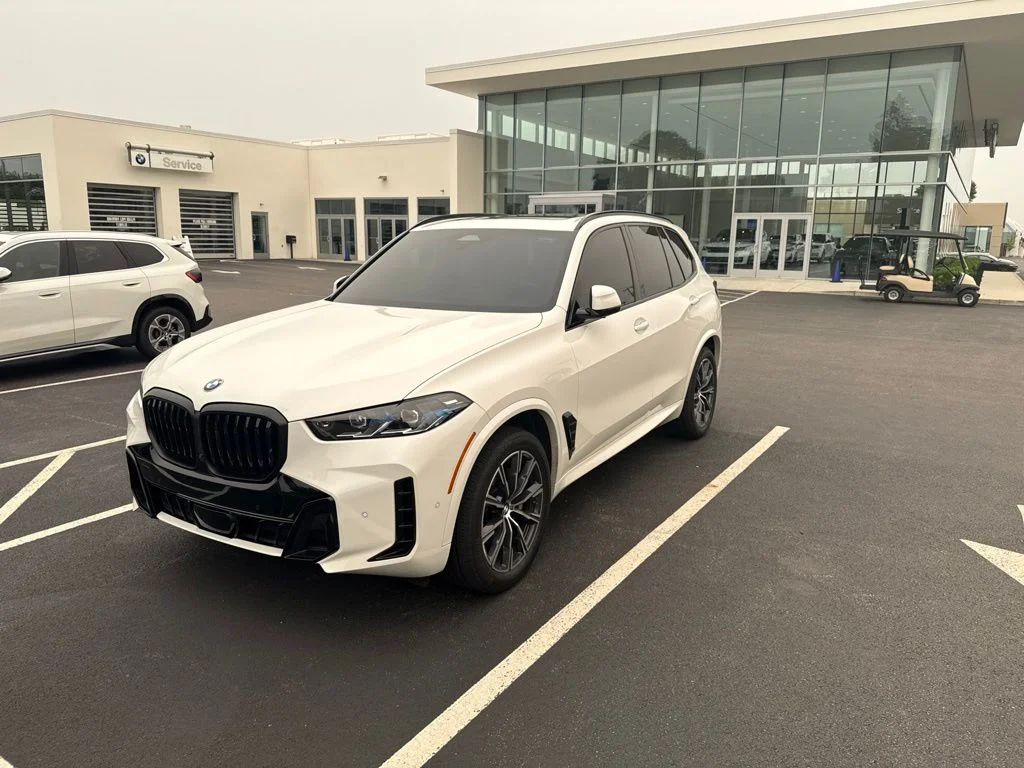 Certified Used 2025 White BMW xDrive40i image 7