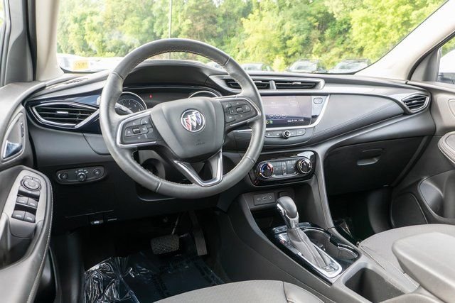 Used 2023 Summit White Buick Preferred image 13