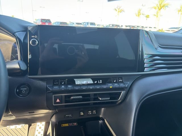 2025 Toyota Camry XSE - Photo 19