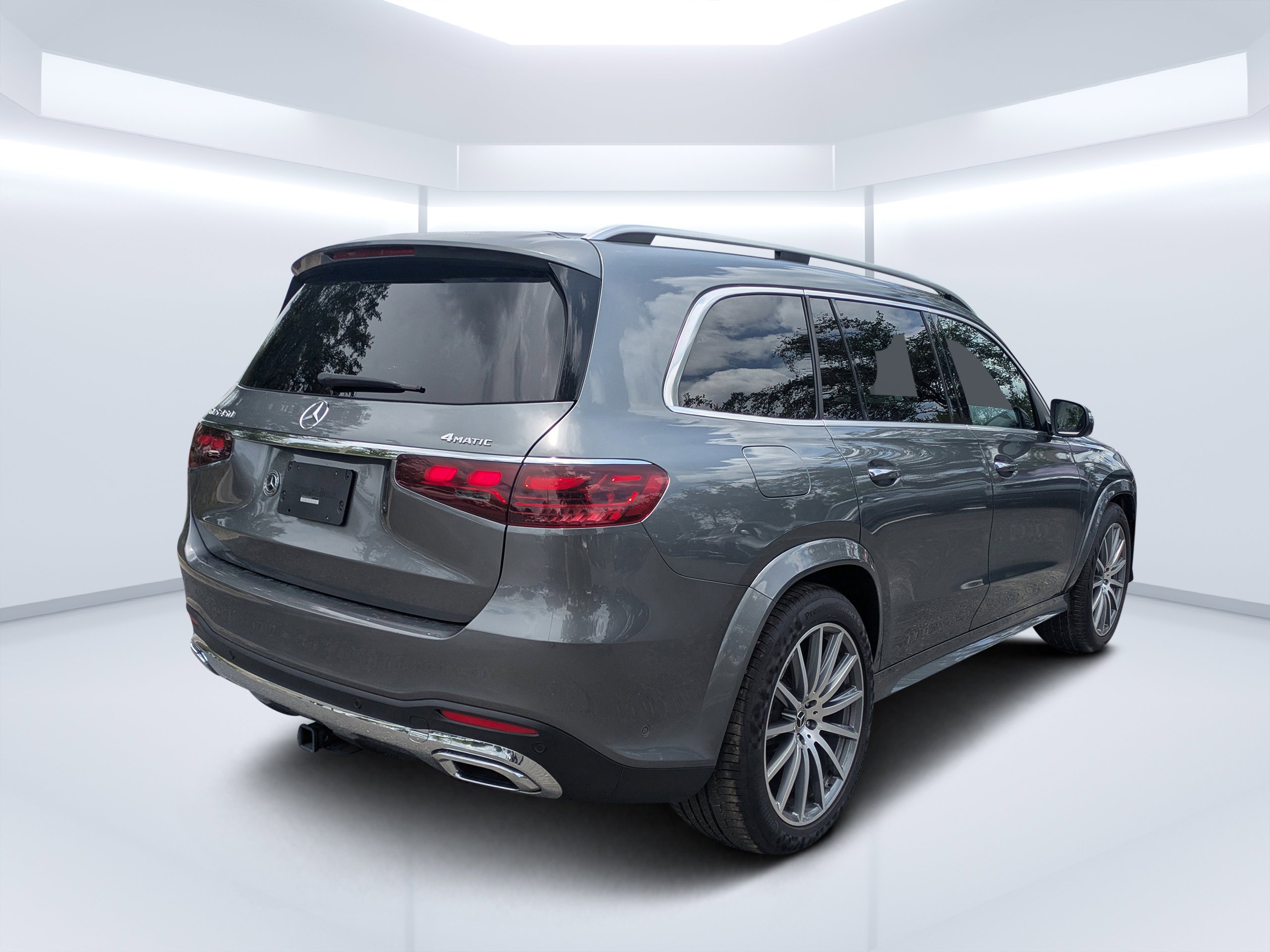 Certified Used 2025 Selenite Grey Metallic Mercedes-Benz GLS 450 image 3